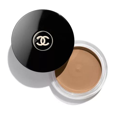 chanel bronzing makeup base youtube|chanel universal bronzer boots.